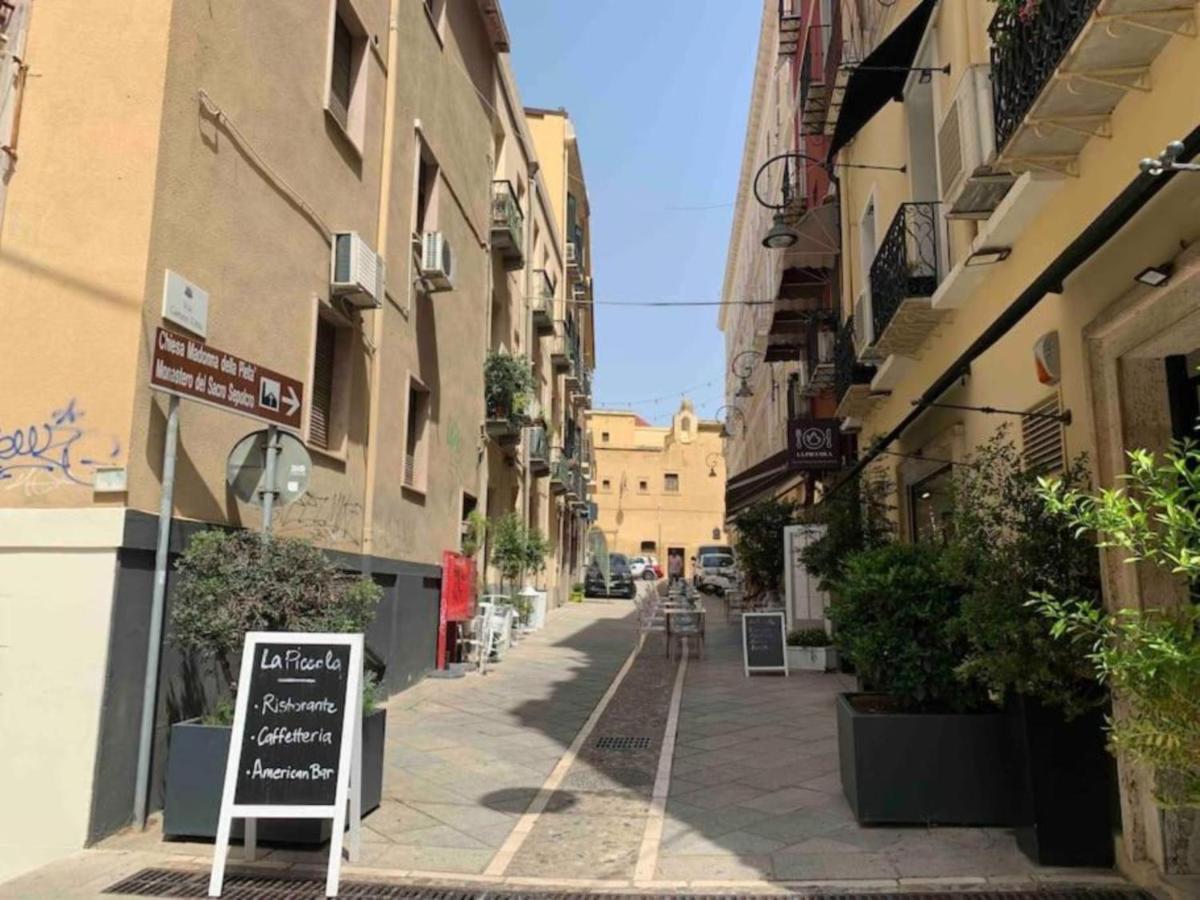 Appartamento Cagliari Centro Con Vista Sul Porto Buitenkant foto